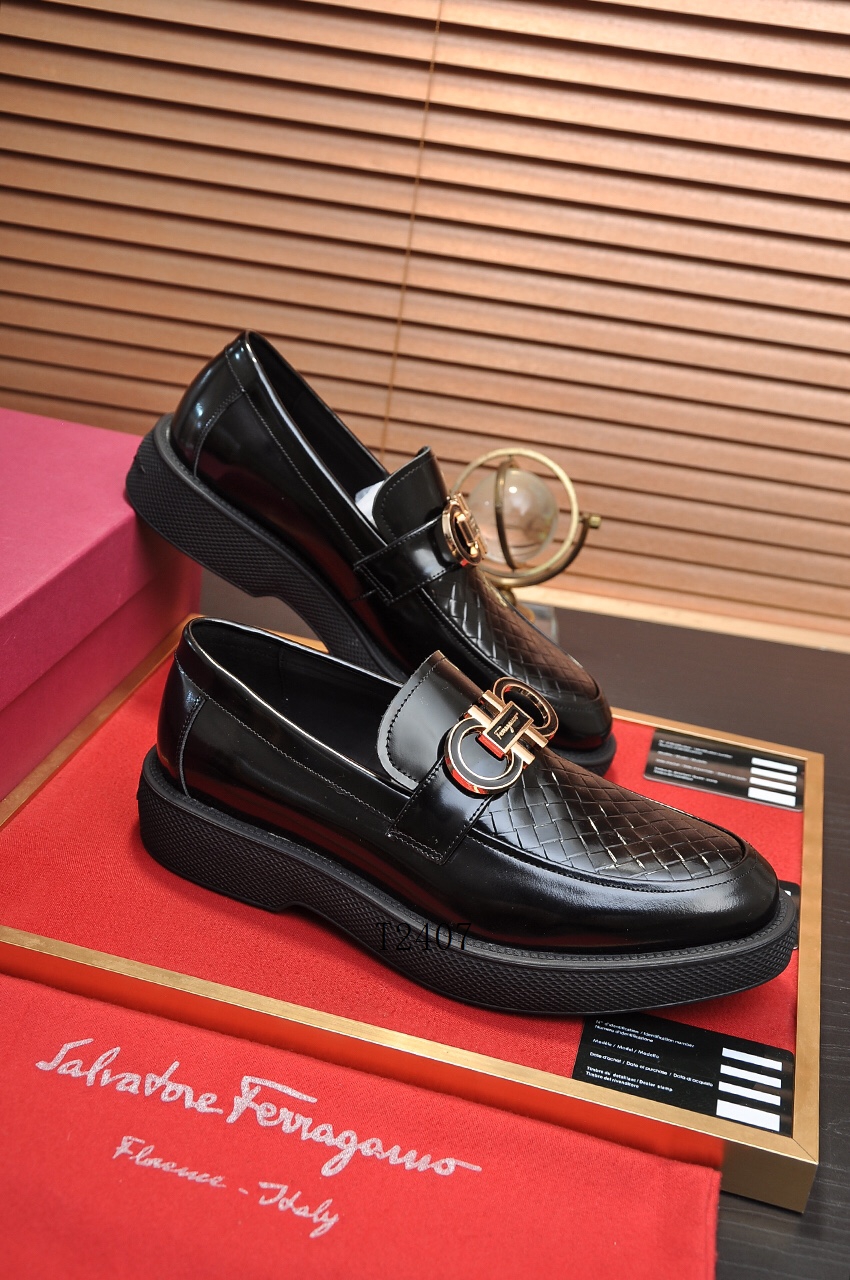 Ferragamo sz38-44 132
